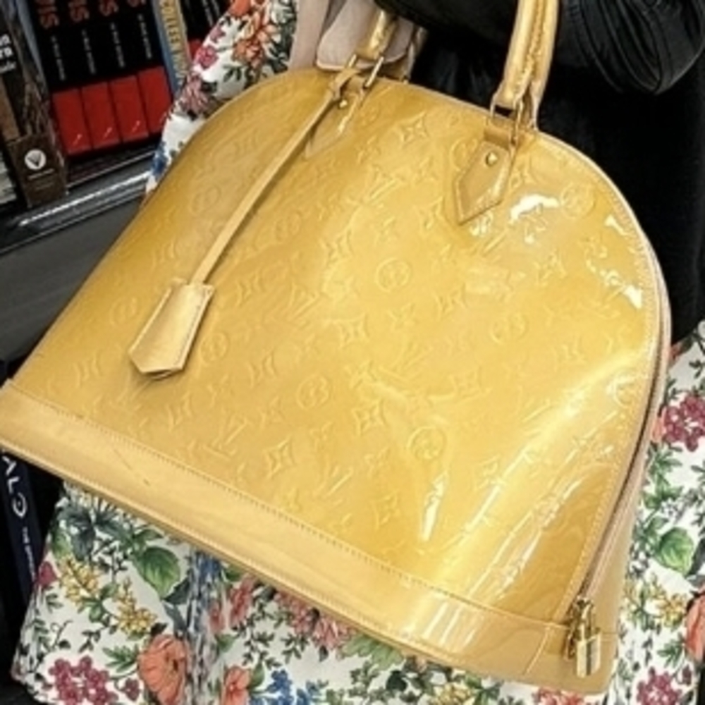 Louis Vuitton Alma PM Vernis Patent in Sunflower Yellow